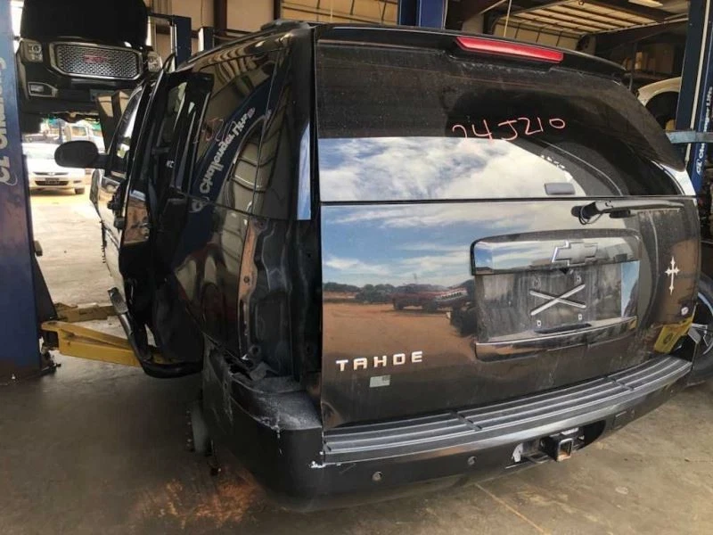 Угловой/парковочный противотуманный бампер подходит для 07–14 SUBURBAN 1500 211753 - Изображение 4 из 4