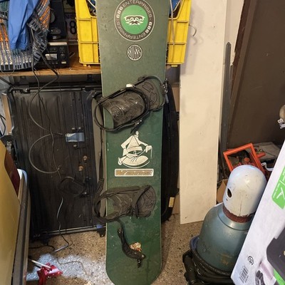ebay nitro snowboards Pyro Old School Carving Snowboard, 161cm Free your mind in the park and let your riding speak for itself on the new trippy Cheap Thrills pro Nice Vintage 90s Nitro Flux