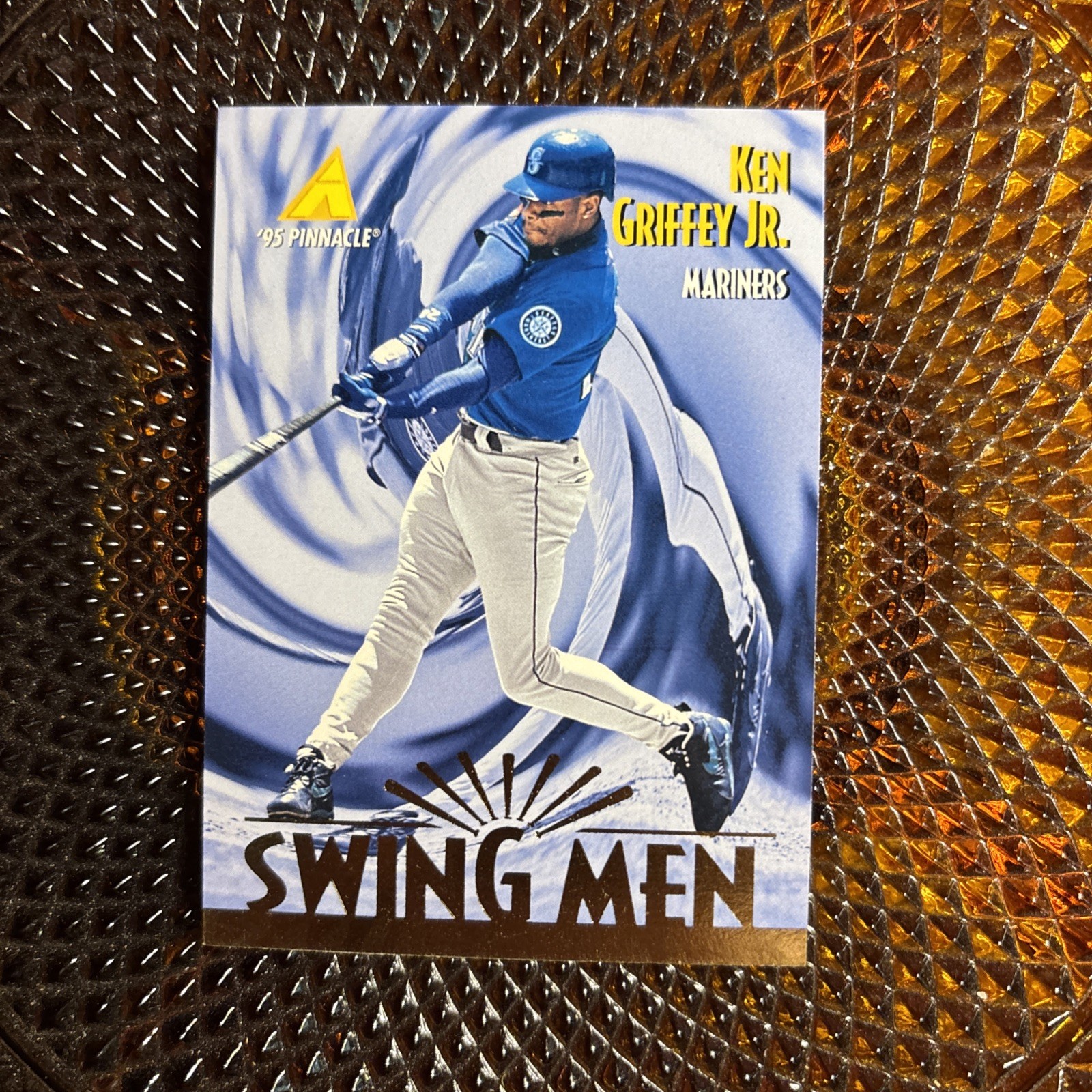 1995 Pinnacle - Swing Men Ken Griffey Jr #304