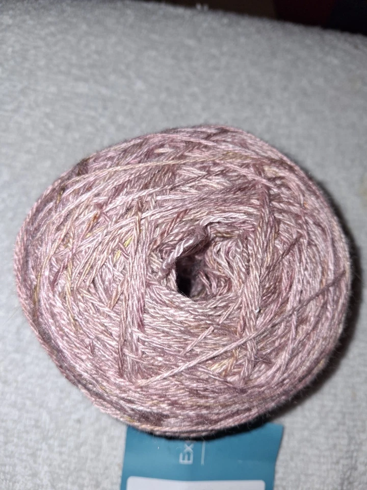 "Look Within" de Expression Fiber Arts seda camel y morera 500y Foto 2 de 4