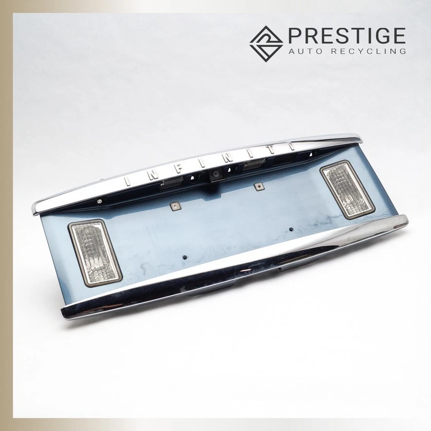 Panel de matrícula de puerta trasera Infiniti QX56 2004-2008 con cámara 90819-7S610 Foto 2 de 4