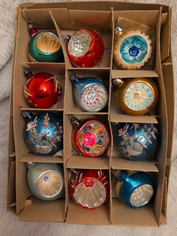 Fabulous Colorful Vintage 1950's Polish Indent Christmas Box Set of 12