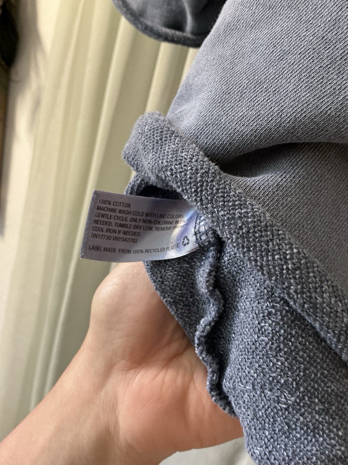 Universal thread Blue distressed Women's Casual T… - image 4