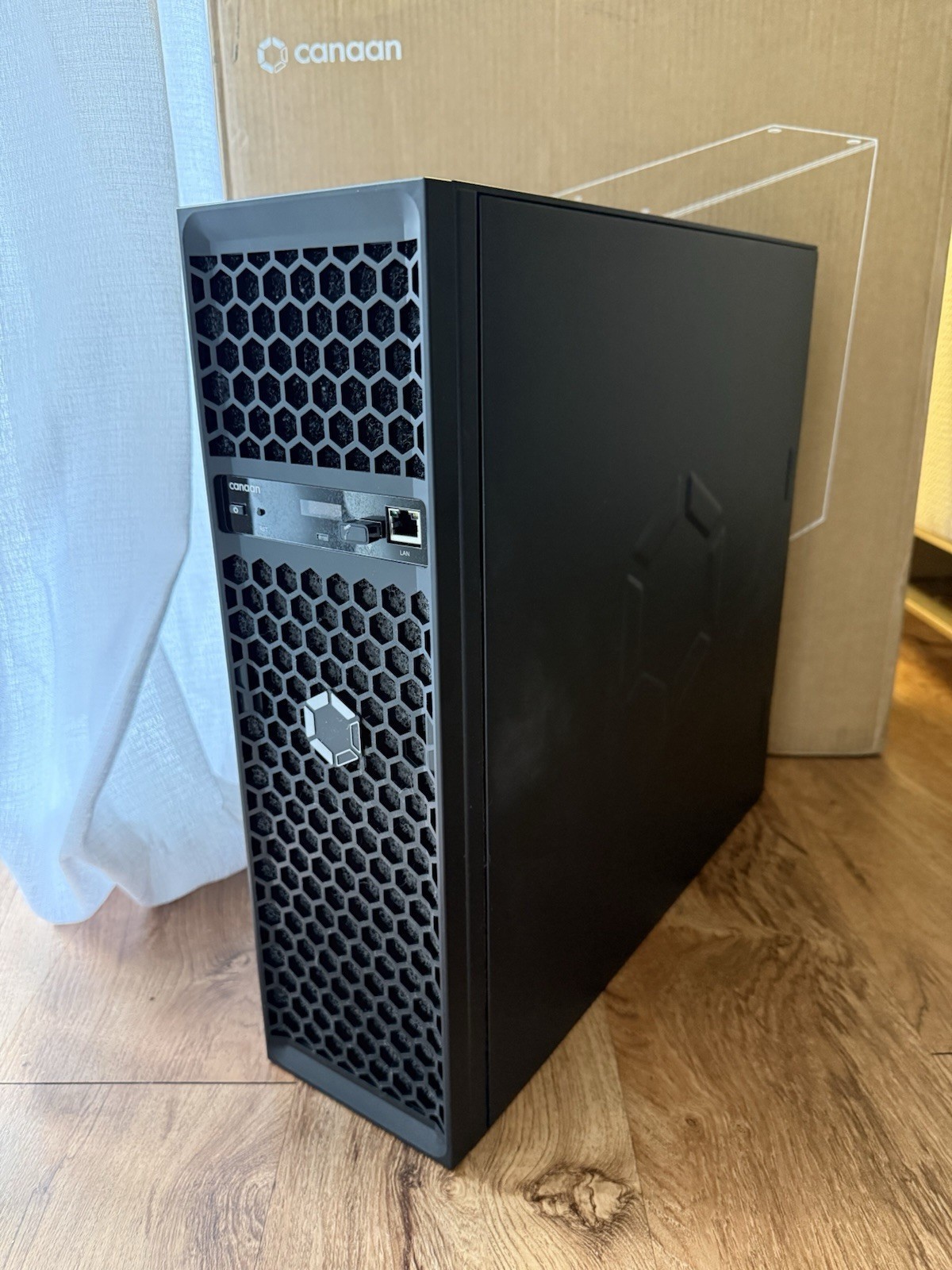 Canaan Avalon Q 90TH/s ( 18.6J/TH) Bitcoin/ASIC Miner (US Stock)