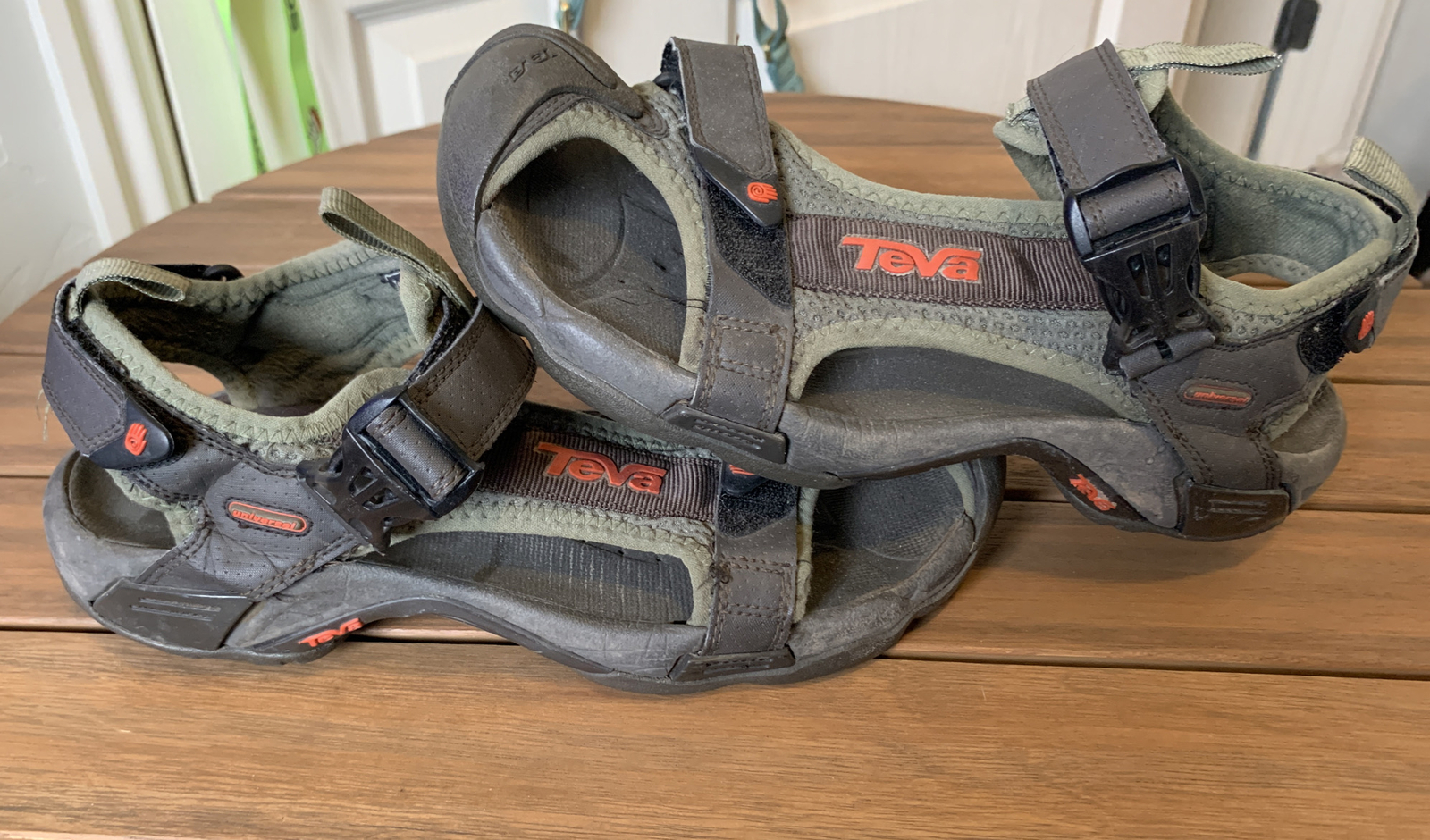 closed toe teva sandals