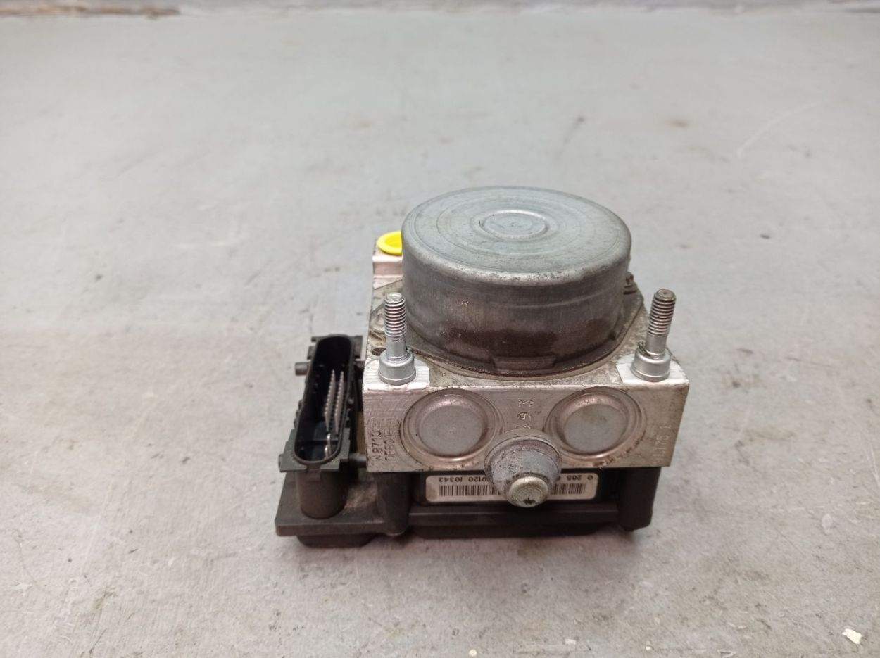 Vauxhall Corsa D ABS PUMPE 13277812 FB 0265232238 0265800422