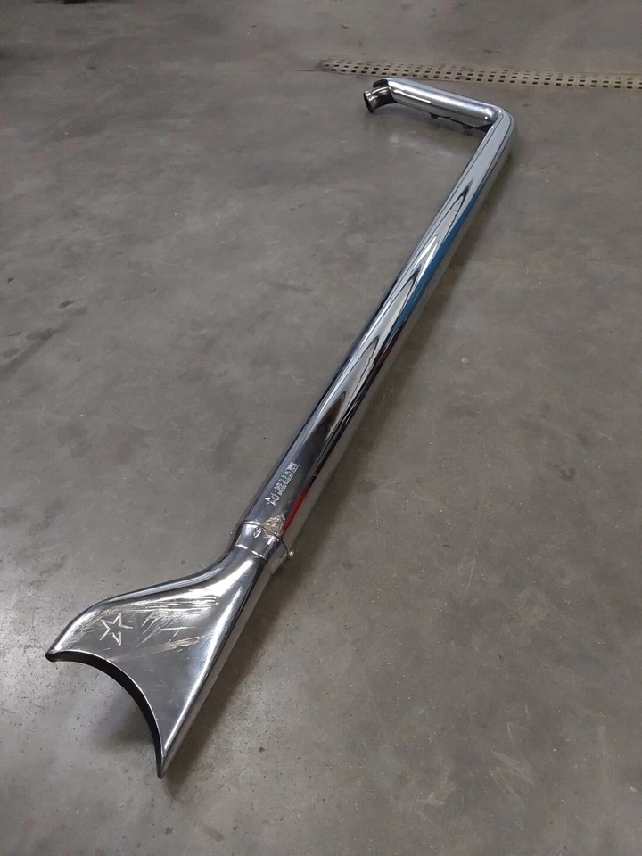 Tubo de escape inferior delantero Harley-Davidson FREEDOM PERFORMACE COLA DE PEZ SILENCIADOR Foto 4 de 4