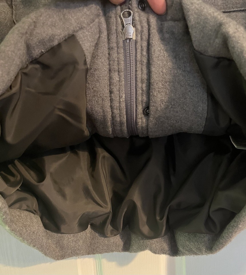 Uniqlo Wool Blend Padded Pea Coat Unisex Women’s 12 Mens Small 37