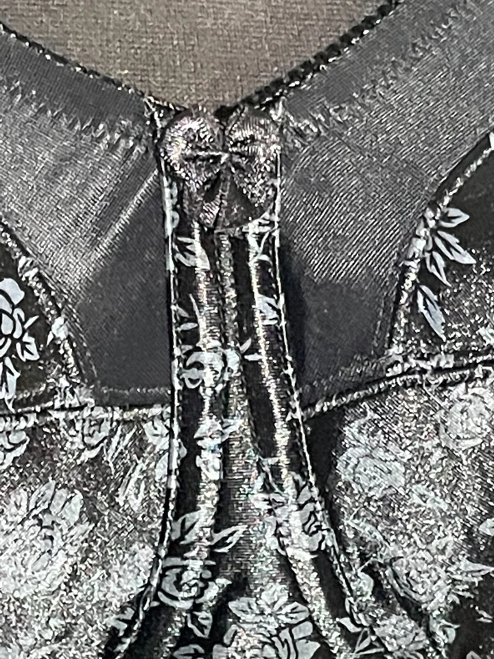 Sutiã Venus #7101 cobertura total 46DDD sem fio preto novo com etiquetas - Imagem 2 de 4