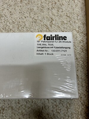 19'' Patchpanel für 24xModule1 HE,RAL 7035, Leergehäuse mit Kabelabfangung Neu