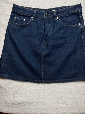 Divided by H&M Blue Jean Button up Skirt, size 8 5 pocket design