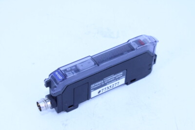 KEYENCE FS-V31CP Messverstärker