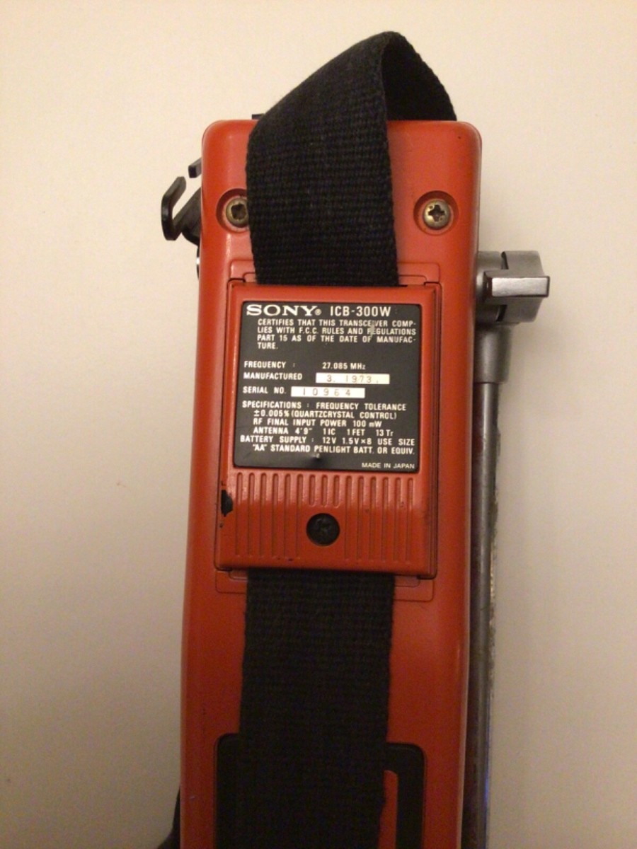 Vintage Sony ICB-300W Walkie Talkie Orange Powers Up & Makes Vintage Sony ICB-300W Walkie Talkie Orange Powers Up & Makes