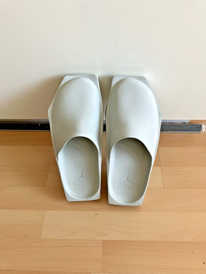 Clogs.Seltenes.Hellgrau.Gr.44-44,5.Sehr leicht.Gebraucht.