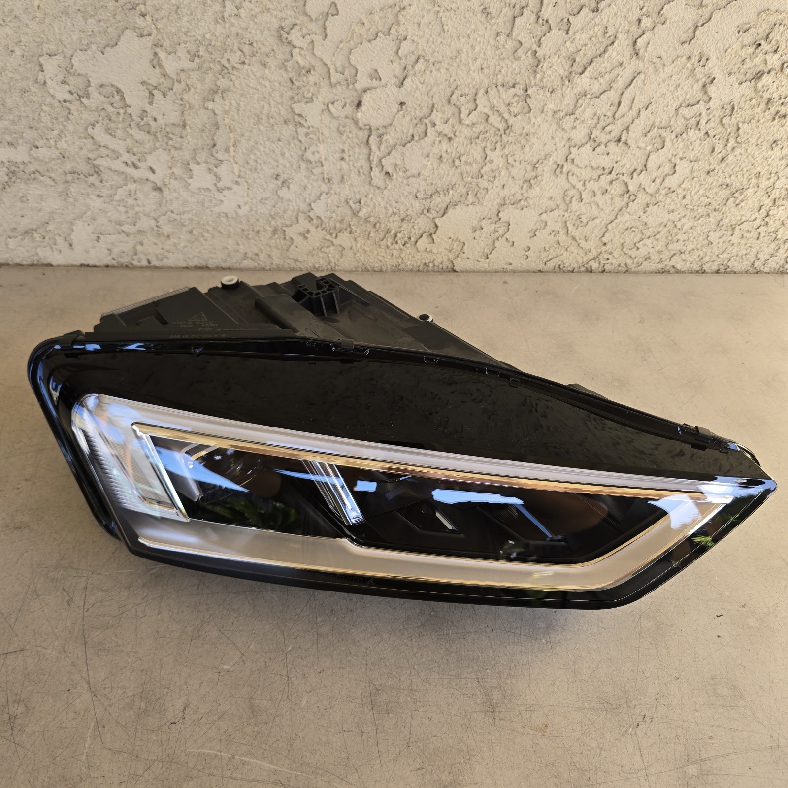 Audi R8 2017-2023 Front Right Headlight