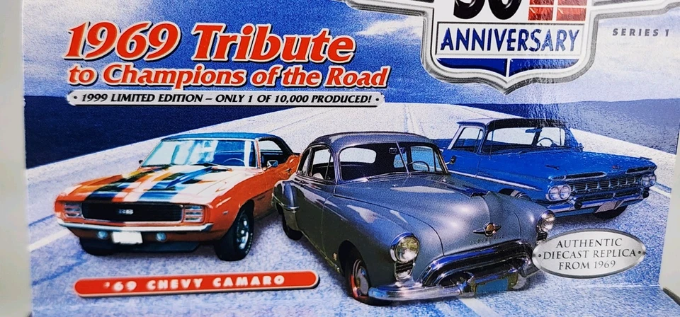 1999 Road Champions 1: 43 比例压铸 * '69 雪佛兰科迈罗 * 带盒架带盒 — 第 3/4 张图片
