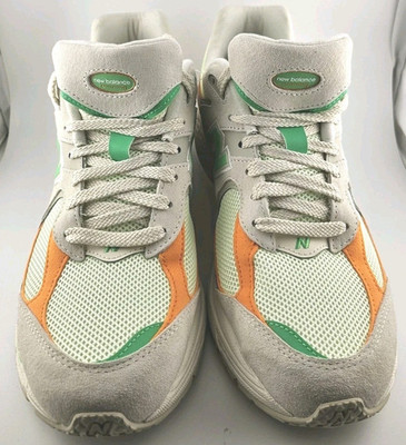 New Balance 2002R Mens Size 11 Beige Green Orange Running Shoes U2002RZD No Box