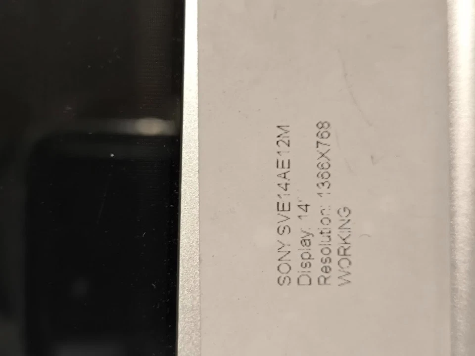 Sony SVE14AE12M Laptop Nur Display 14'' 1366 x 768 Gebraucht Aktiv - Bild 2 von 4