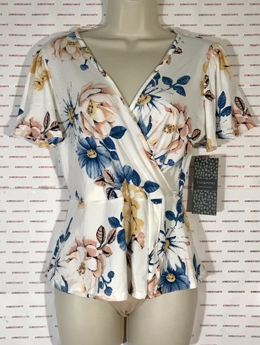 THIS & MORE Young Contemporary Women PETITE Floral Wrap Drape Jasmine White - 第 1/8 張圖片