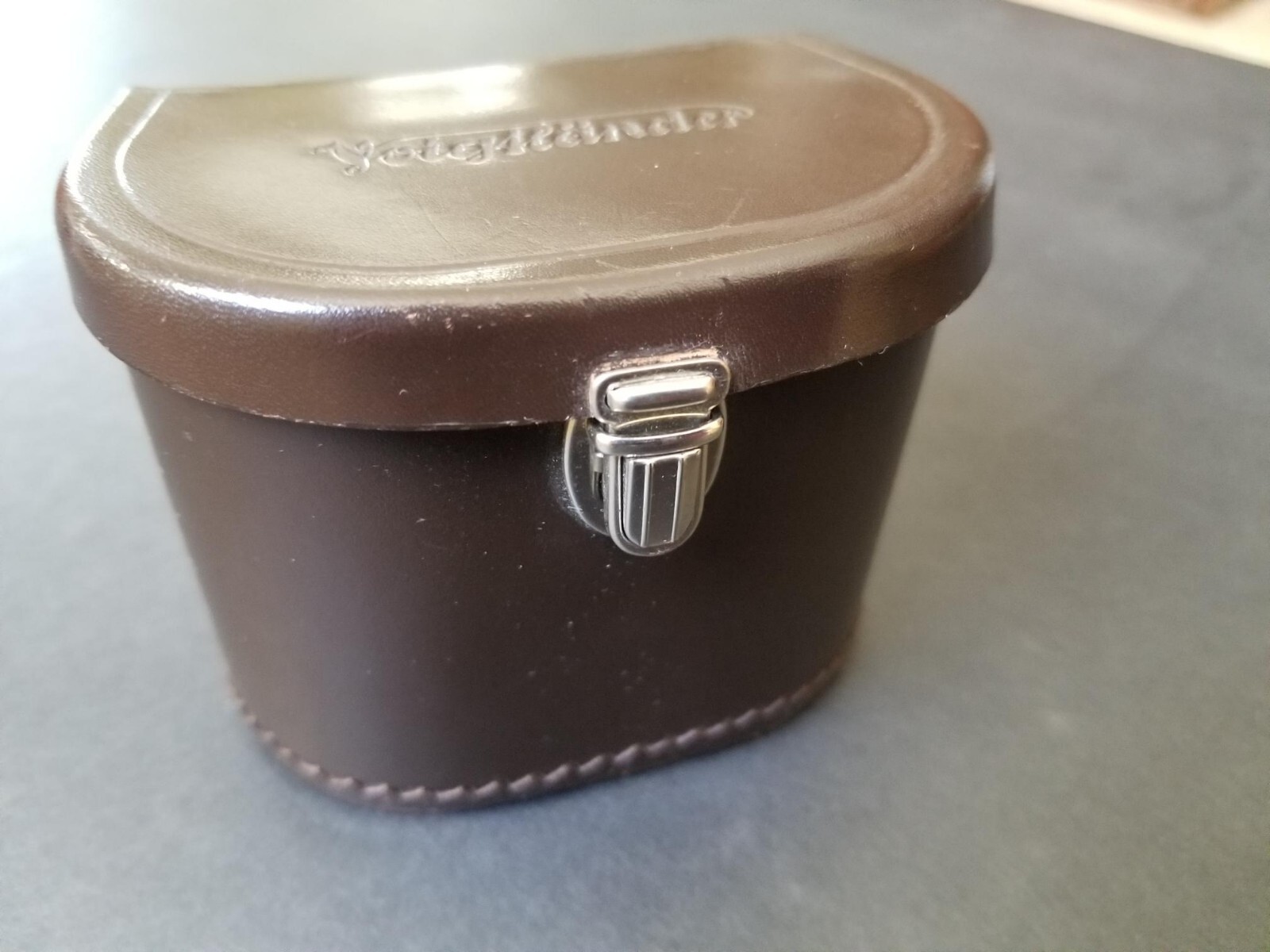 Vintage Voigtlander Leather Lens Case 990/088. VG Condition