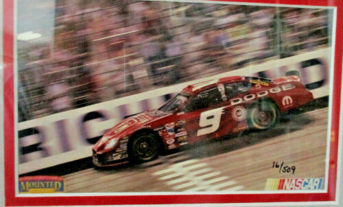 MONTIERTE MEMORIES ~ KASEY KAHNE ~ 2004 NEXTEL ~ REIFENSTÜCK, BILDER ~ 16/509 - Bild 2 von 7