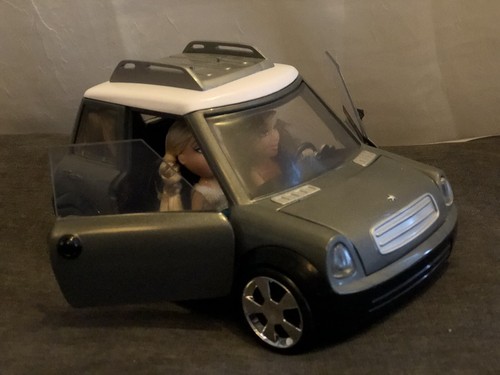 Bratz Dolls, Car, Mini Dolls & Mini Accessories. 45 Pieces, 2002-2003. Beautiful - Picture 10 of 24