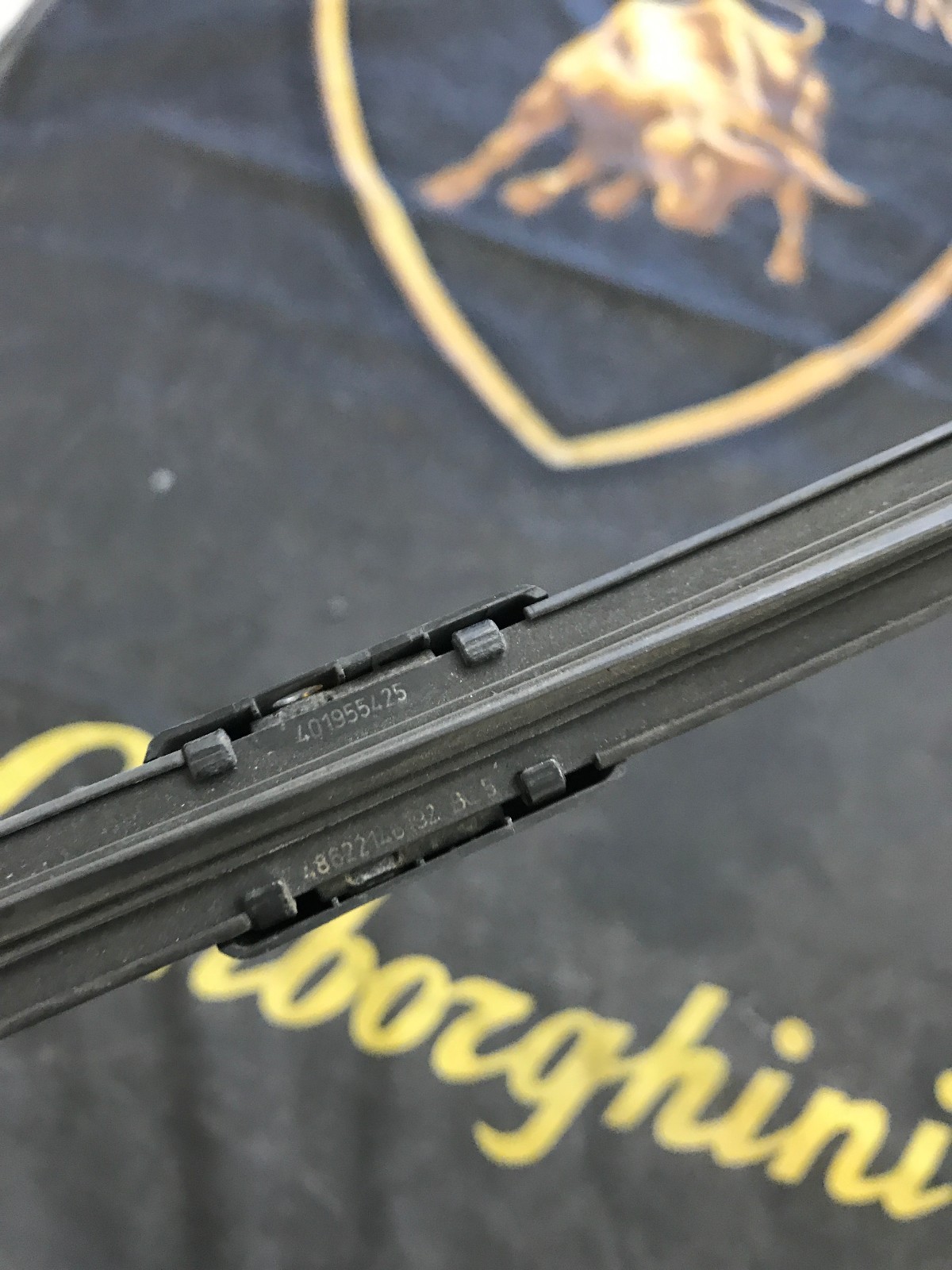 LAMBORGHINI GALLARDO WINDSHIELD WIPER BLADE OEM 401955425