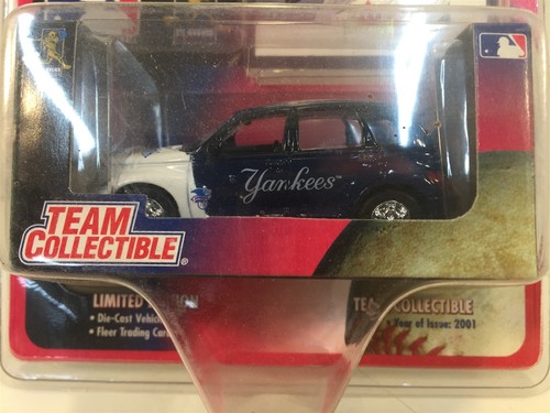 2001 PT Cruiser Fleer White Rose Roger Clemens Yankees NIB - Picture 2 of 8