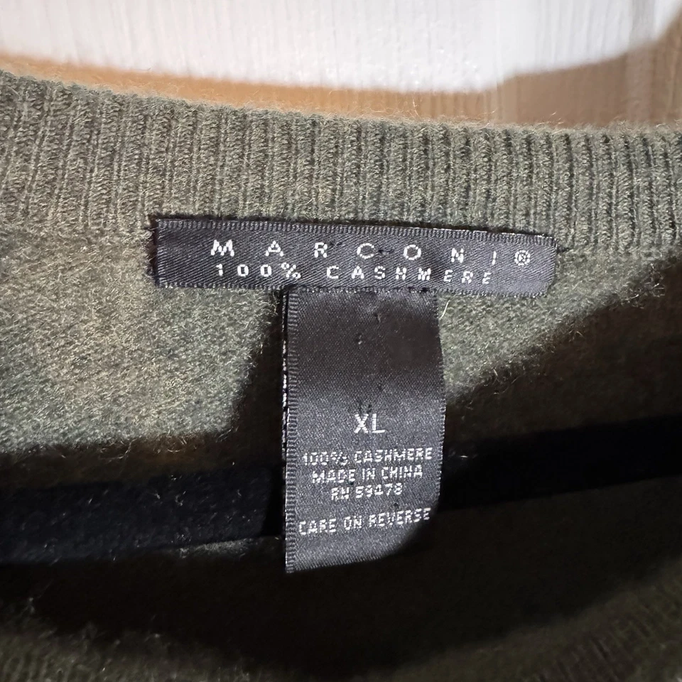 Marconi 100% Cashmere Crew Neck Green Sweater Size XL Extra Large Small Hole - Image 2 of 4
