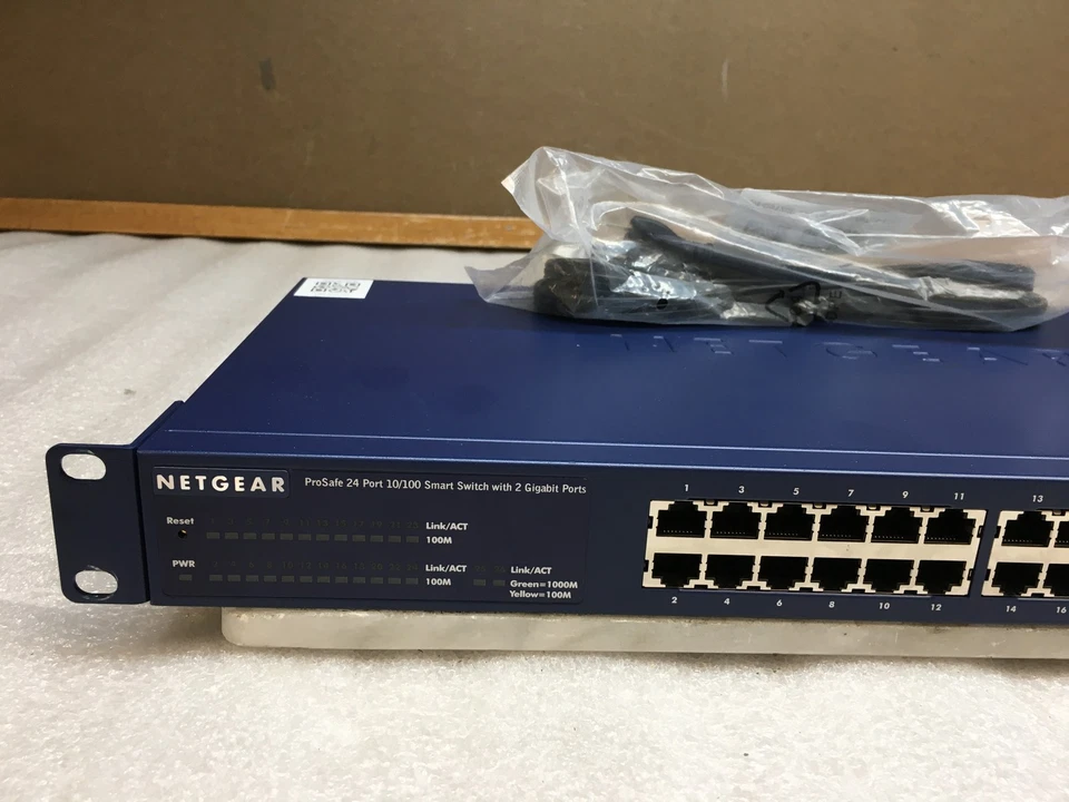 Netgear ProSafe FS726T 24 Port 10/100 Smart Switch 2 Gigabit Ports w/ Rack Ears - Image 2 of 4