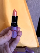 mac lipstick RIOT HOUSE matte Kelly Osbourne limited edition light peach color