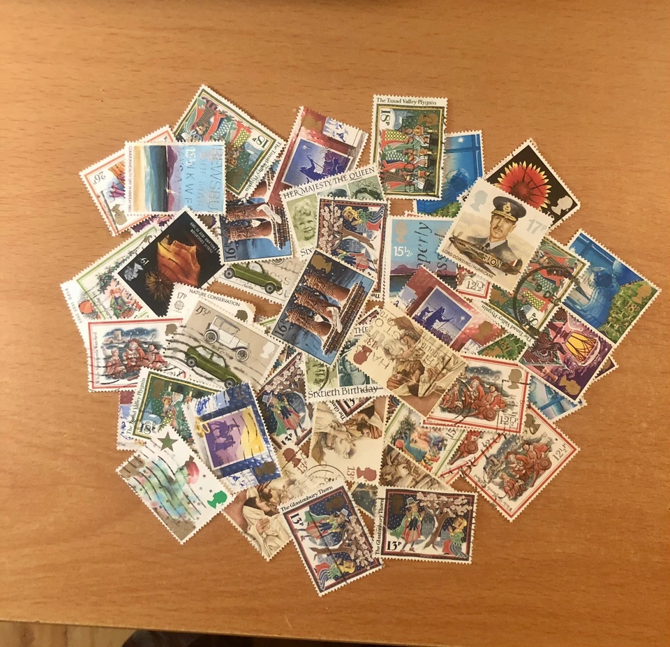 Stamps Great Britain Lot of 50 1980s/90s commems extensive duplication - Image 3 of 4
