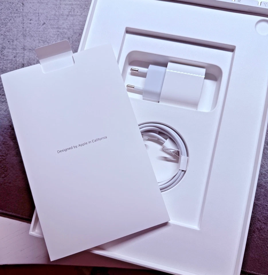 Apple iPad Air (5th generation) · 64GB · Wi-Fi, foto 3 di 5