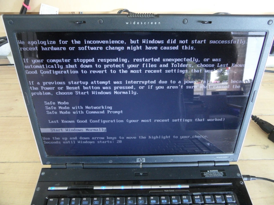 HP Pavilion dv5000 For Parts Posted Bios Could Not Load Windows - Bild 2 von 4