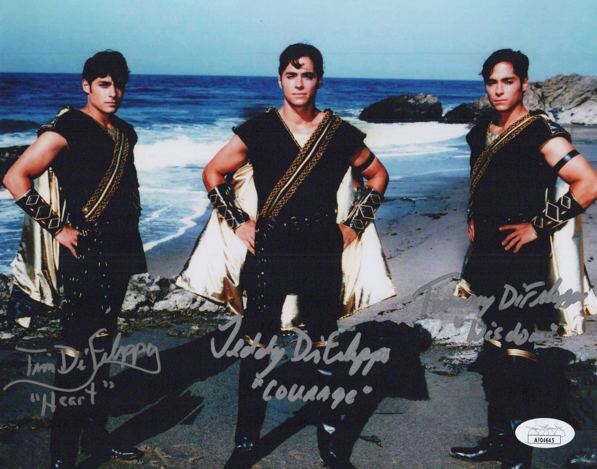TREY OF TRIFORIA X3 DIFILIPPO Signed POWER RANGERS 8x10 Photo