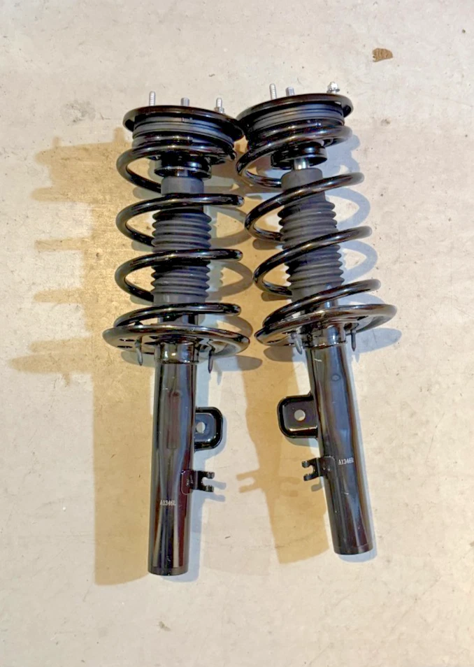 Conjunto de resorte helicoidal puntales delanteros completos apto para Ford Taurus 2010 2011 Foto 2 de 4