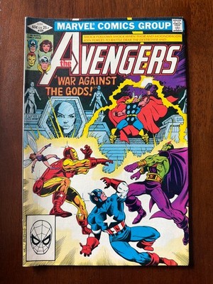Avengers #220 Vol. 1 (Marvel, 1982) Key! Thanos And Drax The Destroyer App, VF