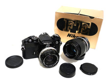 Nikon FE Back Schwarz S/N. 3368187 in OVP Nikkor 24mm/f2.8 135mm/f3.5