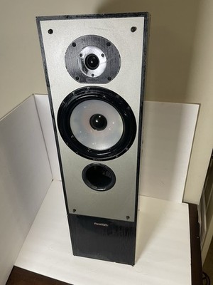 Paradigm 5SE Mk3 Floor Standing Speaker Made in Canada
