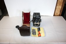 Yashica-Mat EM TLR Medium Format Film Camera 80mm f3.5 Lens W/Manual & Case