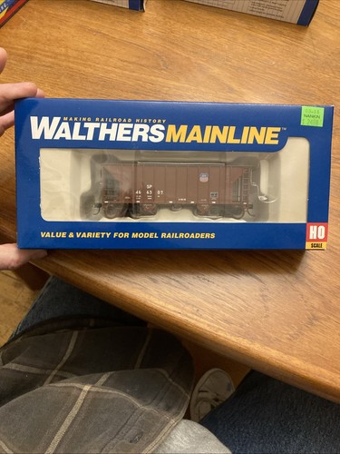 Tolva Walthers MainLine 466307 Union Pacific/SP 34' 100 toneladas 2 bahías - PERFECTA | Zustand: New