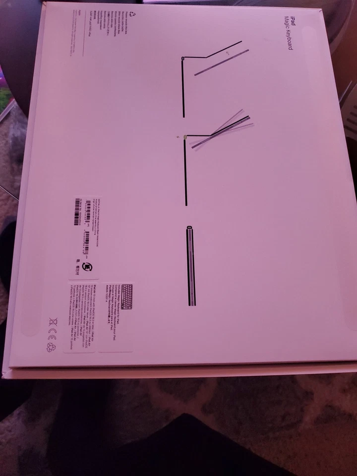 SOLO CAJA VACÍA Apple Magic Keyboard 11 pulgadas (para iPad Pro de 1, 2, 3, 4 generaciones) Foto 2 de 2