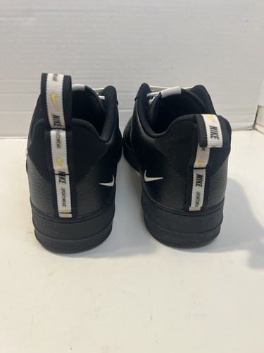 NIKE AIR FORCE 1 LOW UTILITY NERO BIANCO AJ7747-001 US 14 - Foto 2 di 9