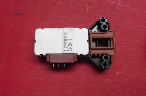 Waschmaschine BEKO WME8227W Türschloss