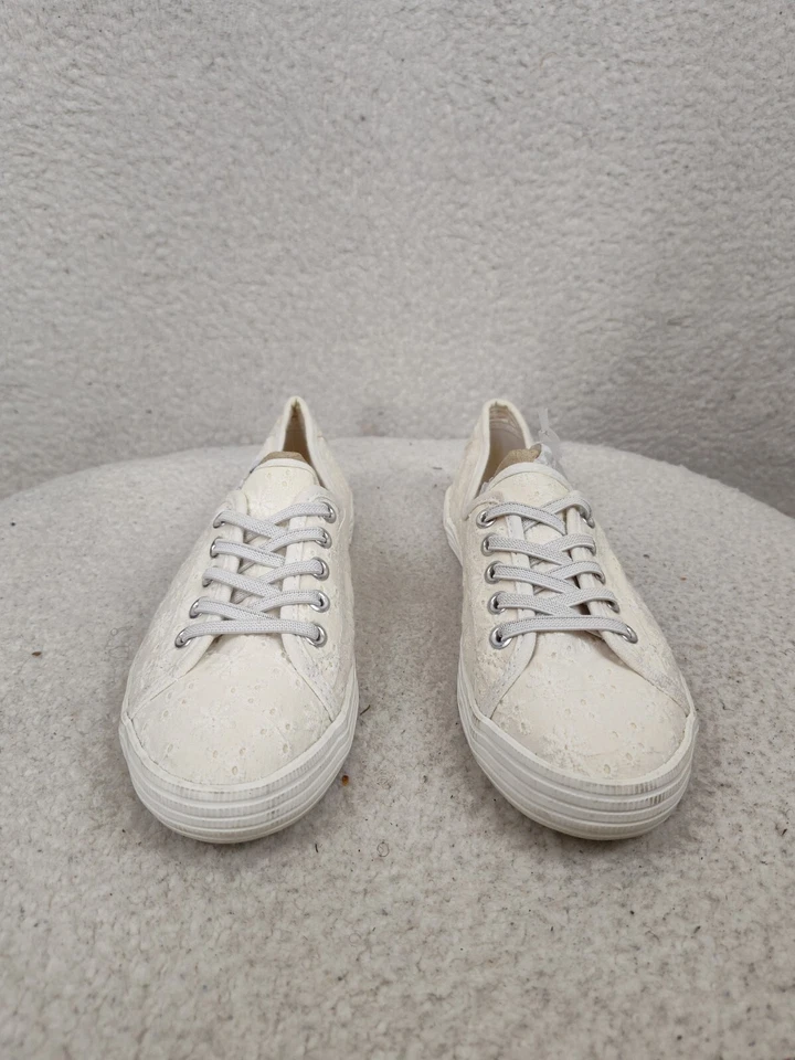 Rocket Dog Women Sneakers 8.5 Cream Fabric Embroidered Lace Up Casual Shoes - Image 2 of 4