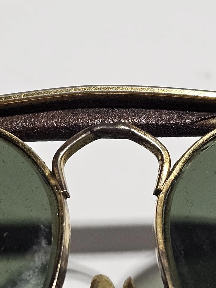 Lunettes de soleil vintage Ray Ban B&L USA AVIATOR 62[]14 or - Photo 3/4