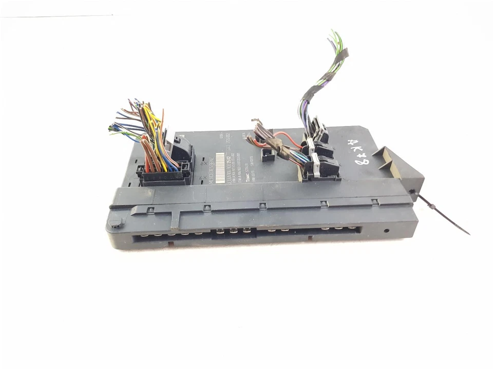 VOLKSWAGEN CRAFTER FUSE RELAY BOX A9069003502 2.0 DIESEL MK1 2010 - 2017 - Image 3 of 4