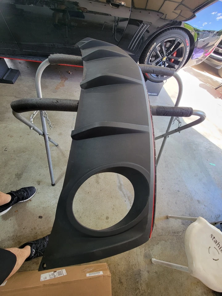 Chevy Camaro 2010 2011 2012 2013 Gen 5 OEM difusor cenefa negro mate Foto 2 de 4