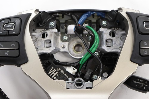 Volante deportivo Lexus NX300 F 2018-2021 con botón de interruptor OEM 864A148011 - Imagen 4 de 16