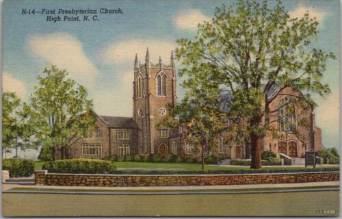 Carte postale années 1940 HIGH POINT, Caroline du Nord « Première église presbytérienne » linge - Photo 1 sur 2
